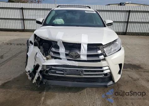 2017 Toyota Highlander Le z USA, uszkodzony, nr VIN 5TDBZRFHXHS419594